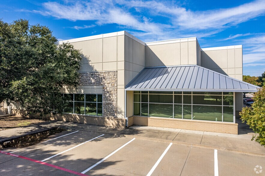 More Photos Of 645 E State Highway 121, Coppell Unknown For Lease