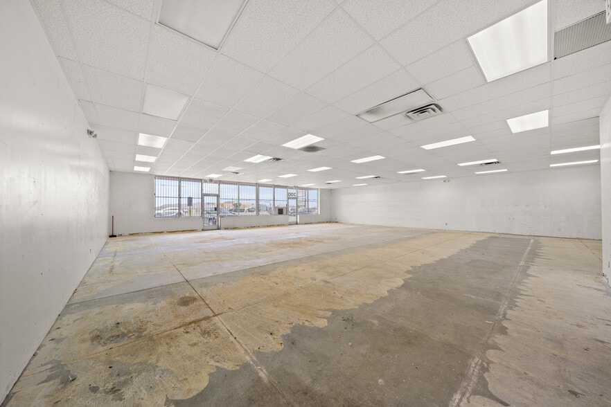More Photos Of 14696 Montana Ave, El Paso Storefront For Lease