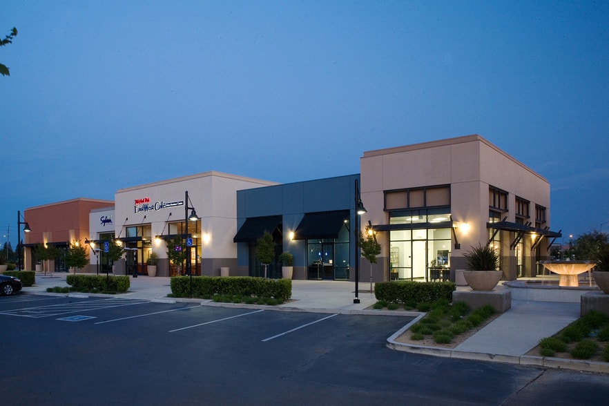 More Photos Of 9261 Laguna Springs Dr, Elk Grove Unknown For Lease
