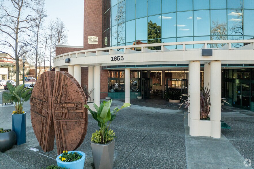 More Photos Of 1655 N Main St, Walnut Creek Office For Lease