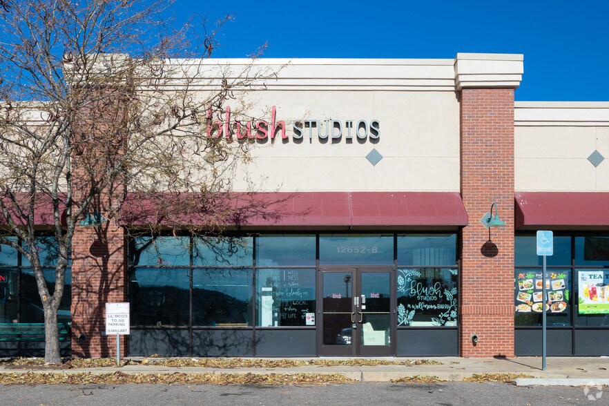 More Photos Of 12652 W Ken Caryl Ave, Littleton Freestanding For Lease