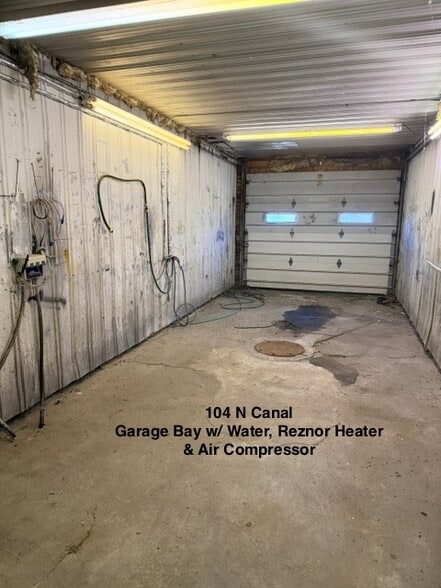 More Photos Of 126 N Canal St, Newton Falls Flex For Sale