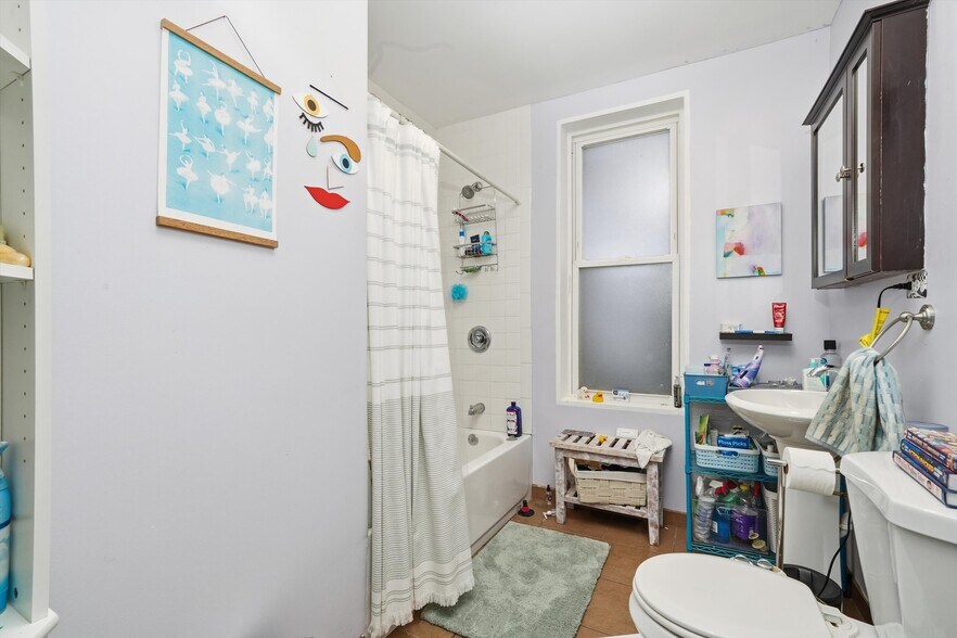 More Photos Of 3136 W Logan Blvd, Chicago Multifamily For Sale