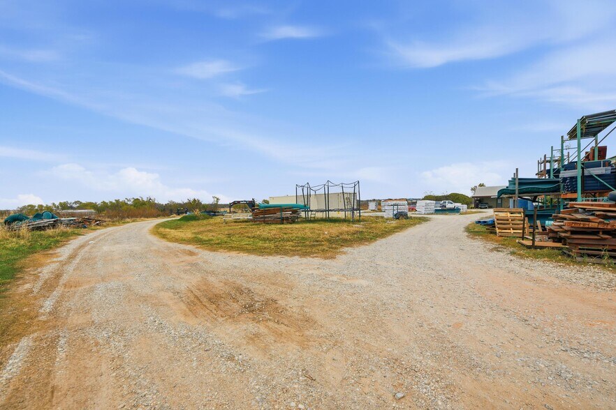 More Photos Of 9510 Swafford Rd, Justin Land For Sale