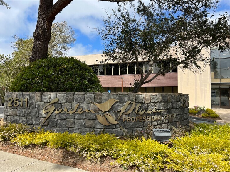 More Photos Of 2511 Garden Rd, Monterey Unknown For Lease