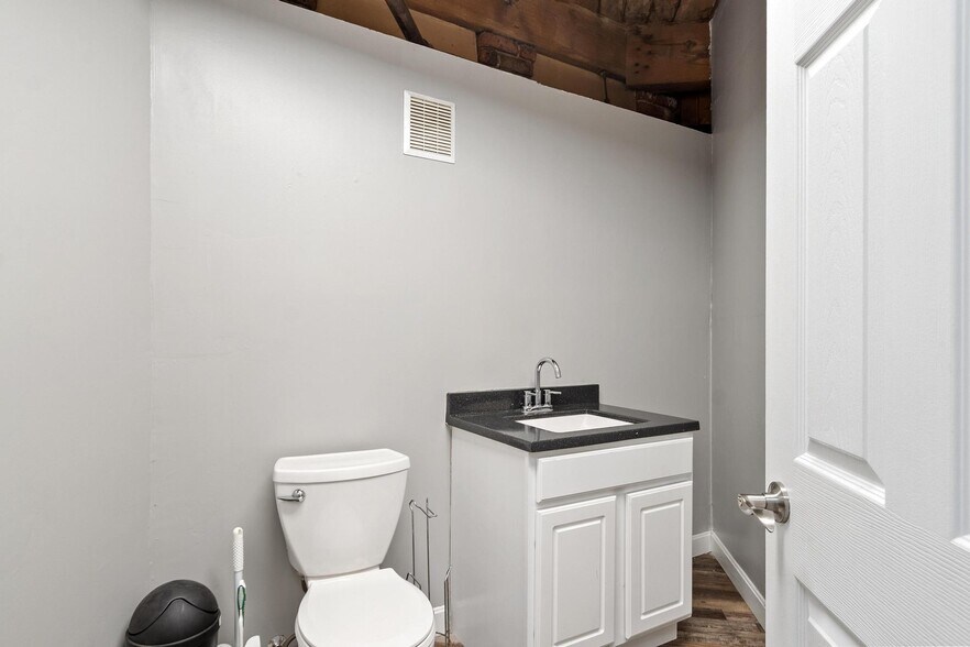 More Photos Of 65 Water St, Worcester Loft Creative Space For Sale