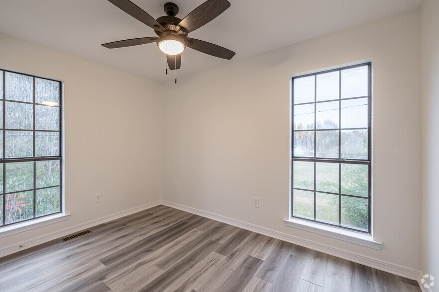 More Photos Of 3020-3044 Donnell Ridge Rd, Conway Apartments For Sale