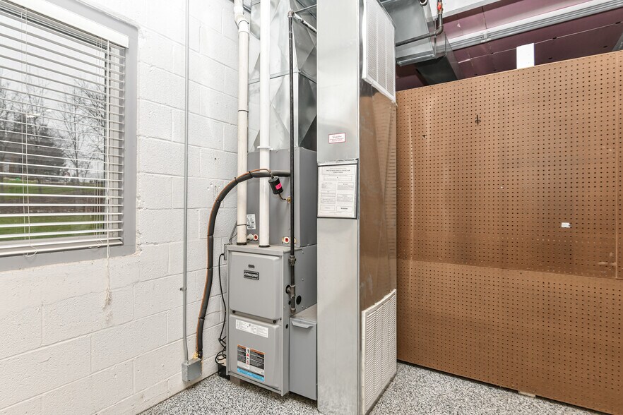 More Photos Of 108 N Front St, Burlington Specialty For Sale