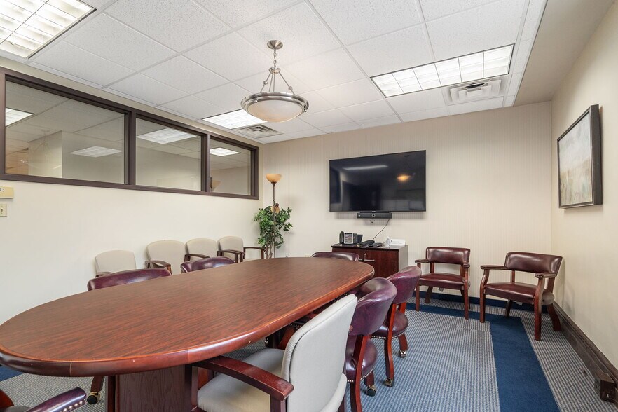 More Photos Of 19 Dove St, Albany Coworking Space