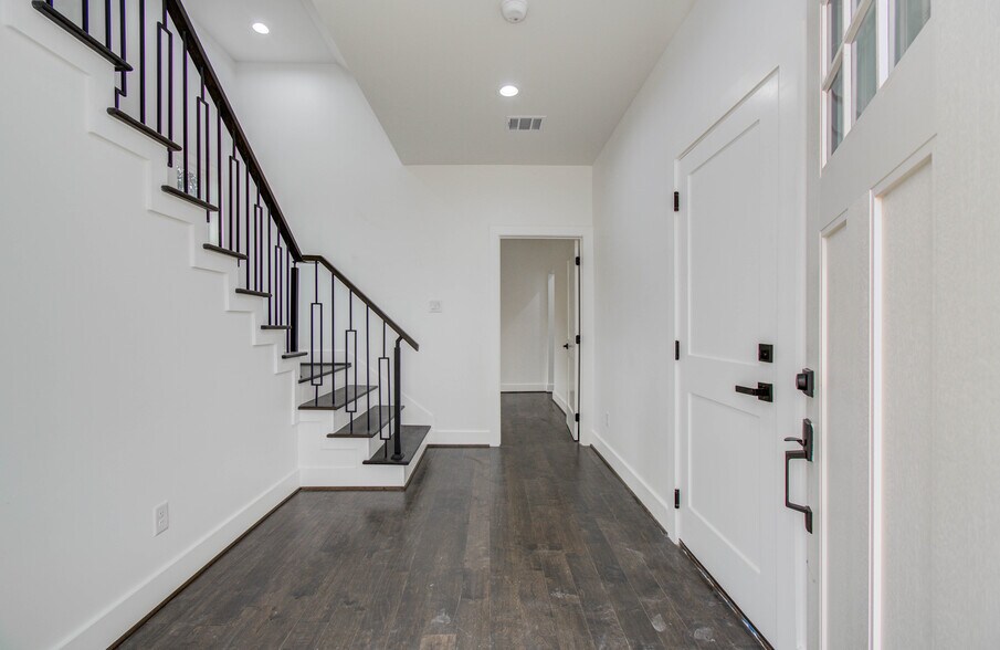 More Photos Of 5024 Winnetka St, Houston Multifamily For Sale