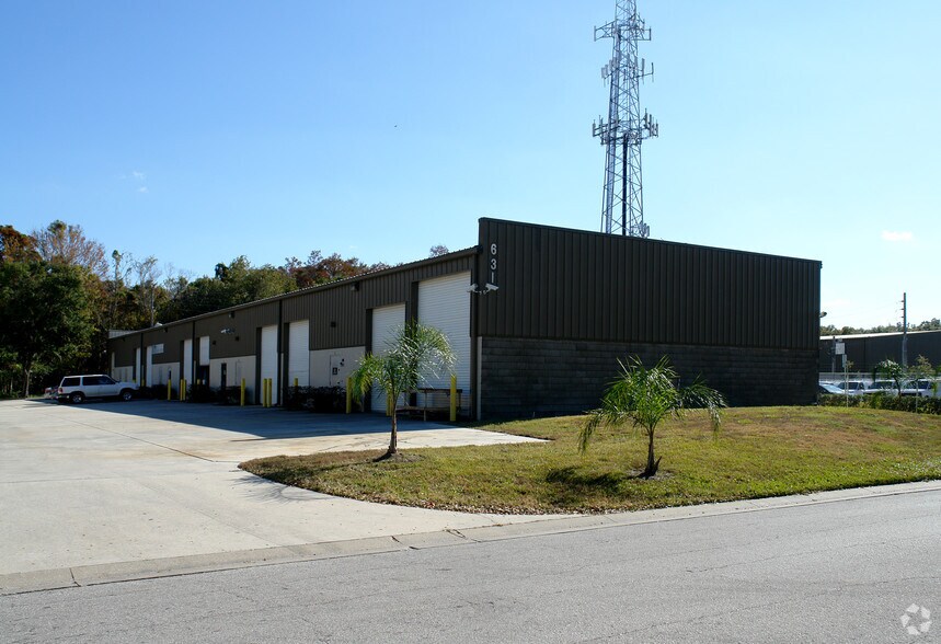 More Photos Of 631 Triumph Ct, Orlando Warehouse For Lease