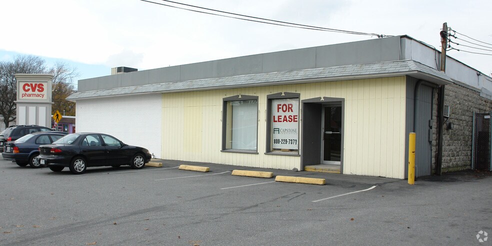 More Photos Of 1050-1070 Willett Ave, East Providence Unknown For Lease