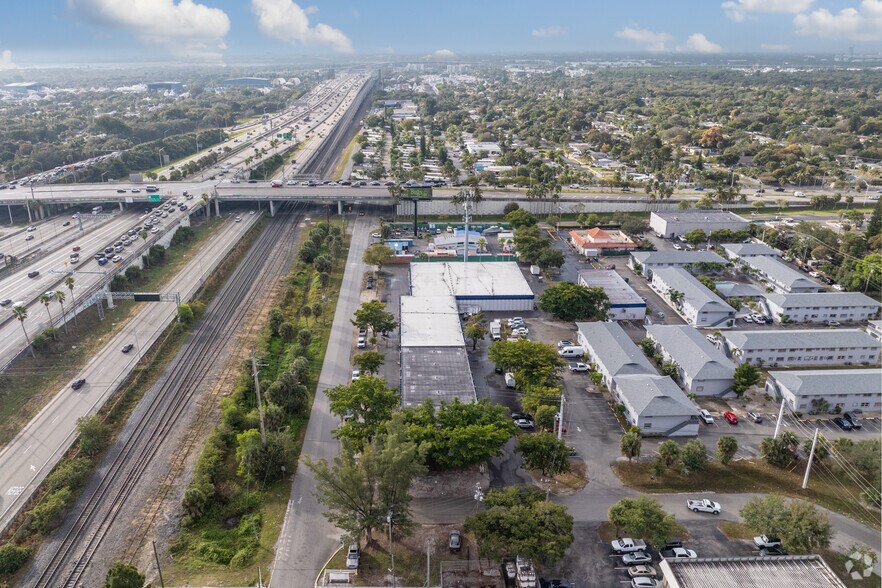 More Photos Of 1111 SW 21st Ave, Fort Lauderdale Warehouse For Lease