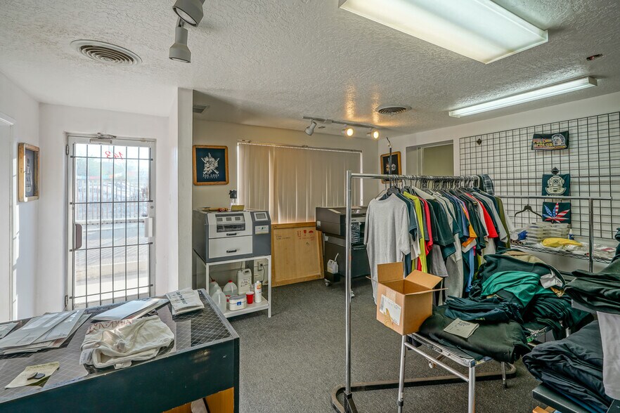 More Photos Of 135-145 Virginia St NE, Albuquerque Office For Sale