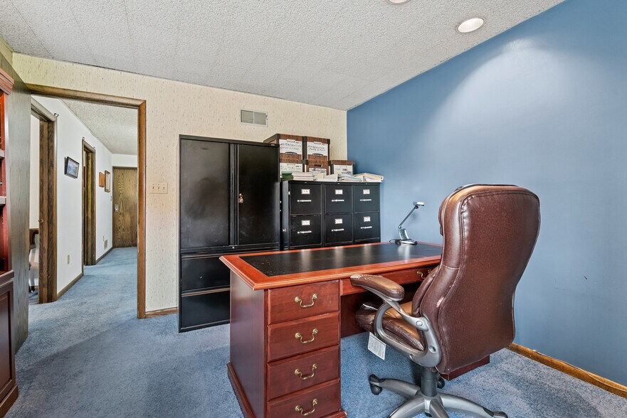 More Photos Of 600 McKnight Park Dr, Pittsburgh Office For Lease