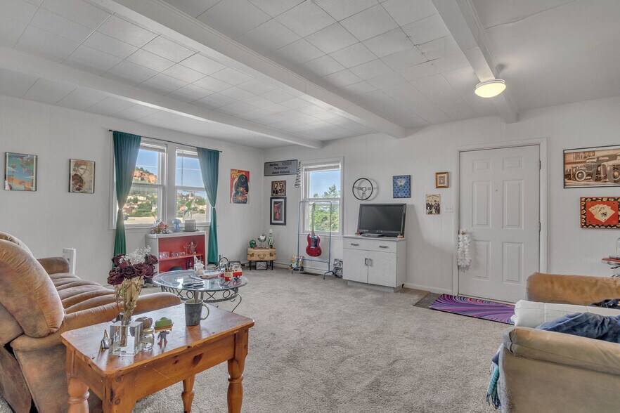 More Photos Of 84 Highway 105, Palmer Lake Storefront Retail Residential For Sale