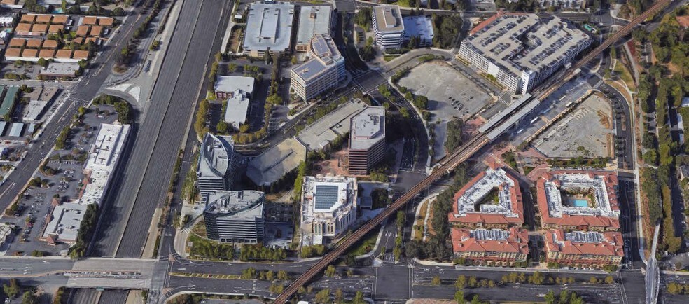 More Photos Of 2999 Oak Rd, Walnut Creek Office For Lease