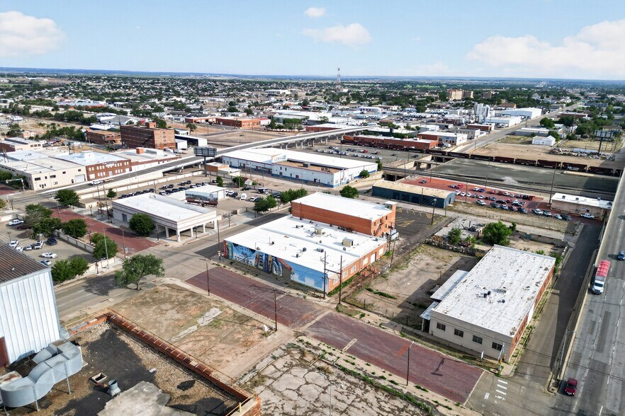 More Photos Of 117 Fillmore St, Amarillo Industrial For Sale