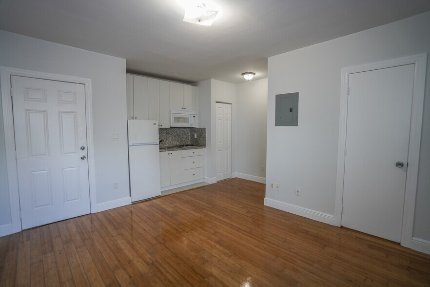 More Photos Of 7315-7325 Carlyle Ave, Miami Beach Apartments For Sale