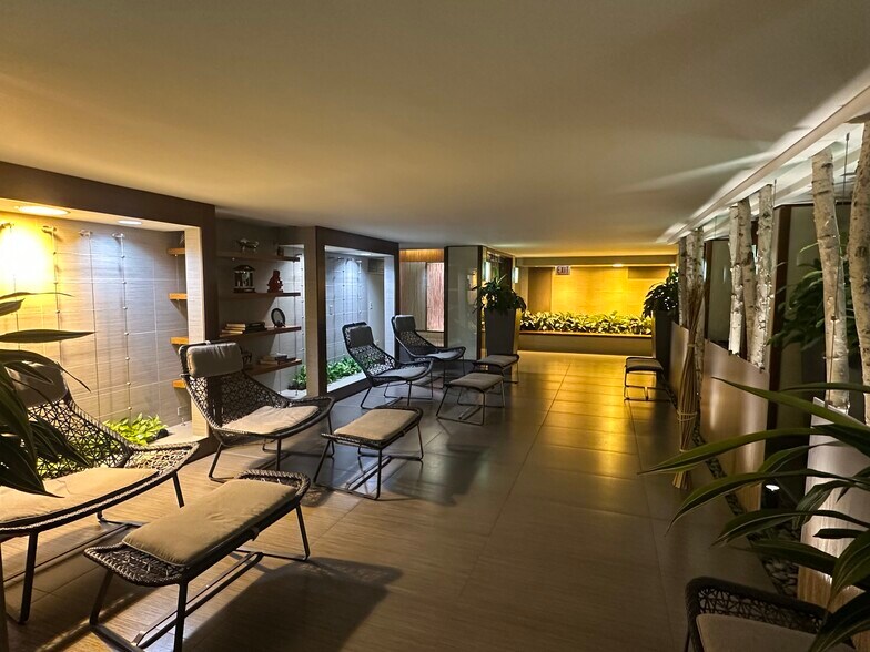 More Photos Of 400 E Randolph St, Chicago Apartments For Lease