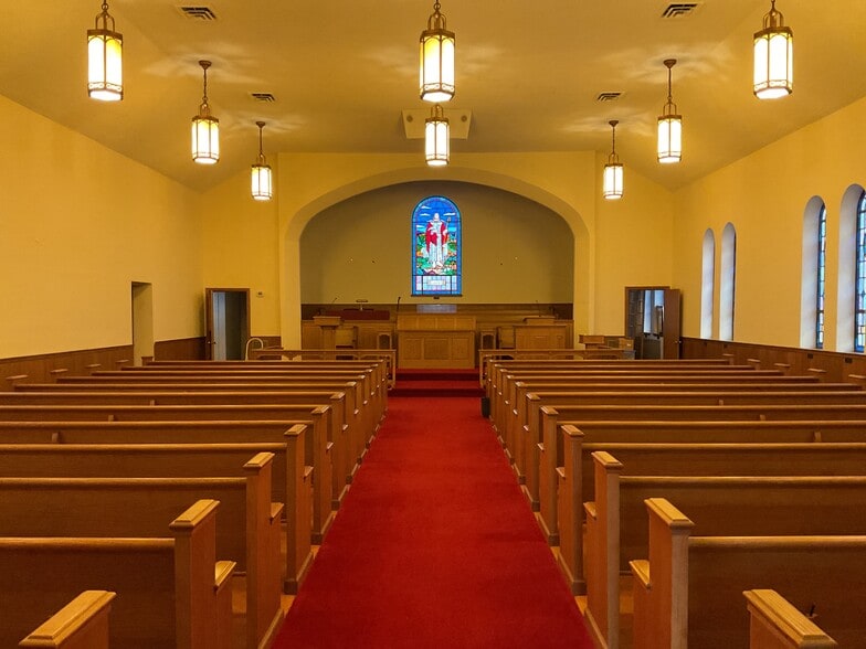 More Photos Of 291 Klondike Rd, State Road Religious Facility For Sale