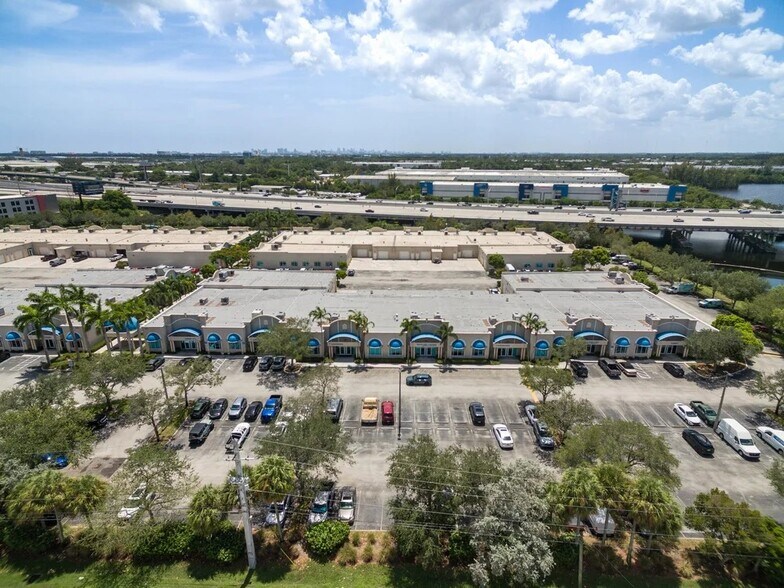 More Photos Of 2860 W State Road 84, Fort Lauderdale Office For Lease