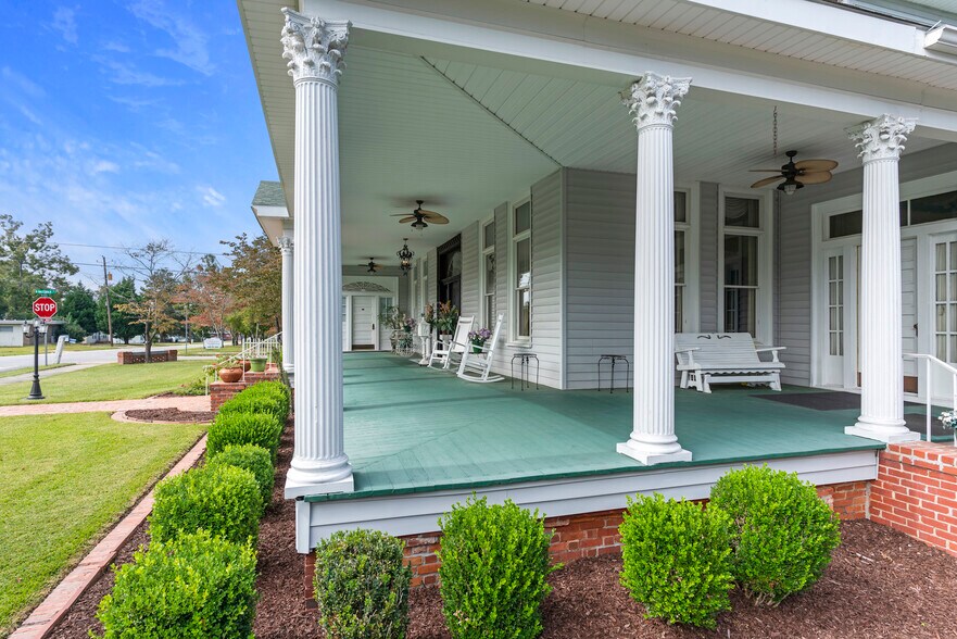 More Photos Of 426 W Church St, Swainsboro Hospitality For Sale