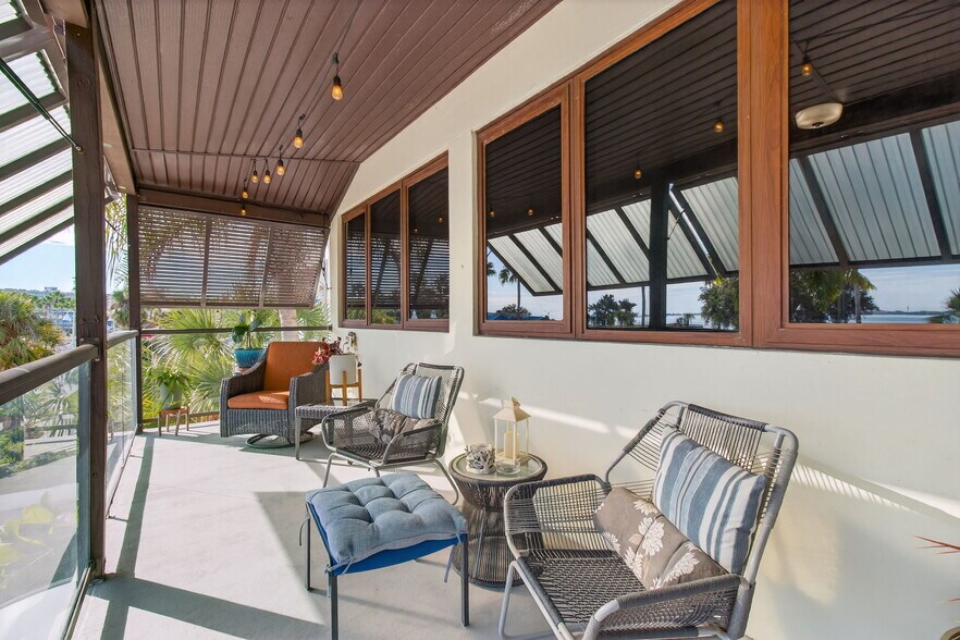 More Photos Of 5657 Shore S blvd, Gulfport Specialty For Sale