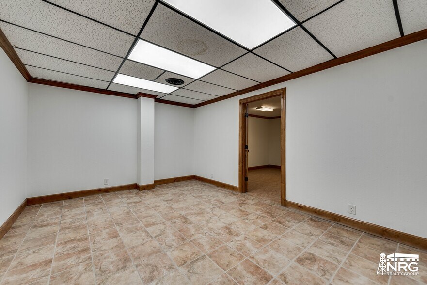 More Photos Of 6700 I-20, Midland Warehouse For Lease