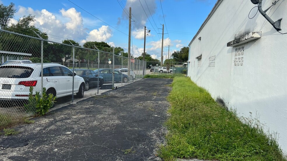 More Photos Of 702-710 NW 9th ave, Fort Lauderdale Warehouse For Lease