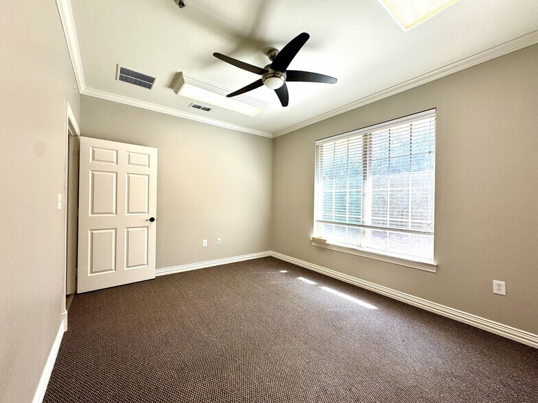 More Photos Of 8765 Stockard Dr, Frisco Medical For Sale