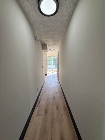 More Photos Of 10841 Kingston Pike, Knoxville Freestanding For Lease