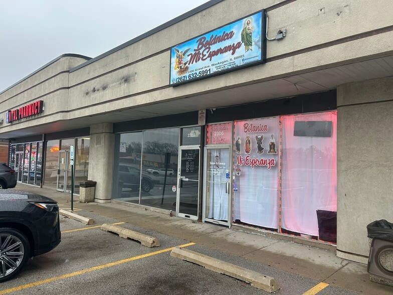 More Photos Of 2304-2312 Grand Ave, Waukegan Storefront For Lease
