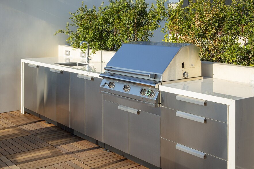 More Photos Of 11649 Mayfield Ave, Los Angeles Apartments For Sale