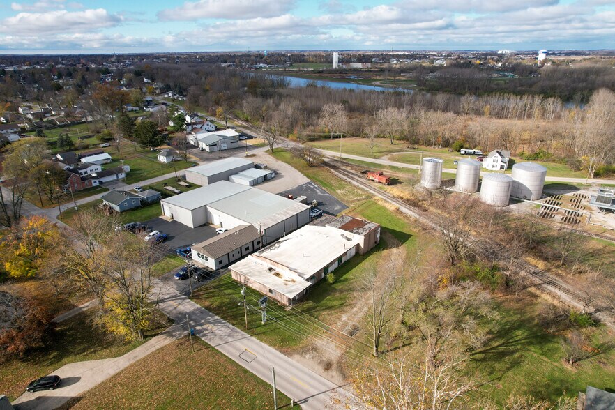 More Photos Of 1020 N 5th St, Fremont Light Manufacturing For Sale