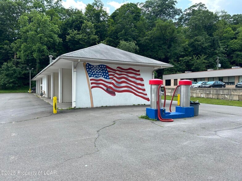 Primary Photo Of 123 Memorial Hwy, Shavertown Specialty For Sale