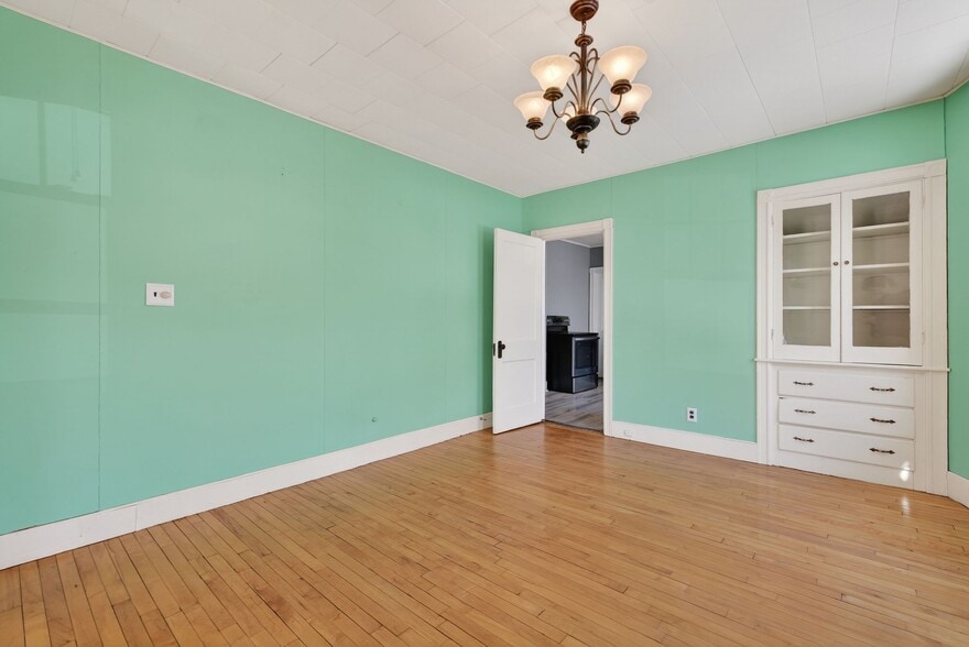 More Photos Of 499 Brighton Ave, Portland Multifamily For Sale