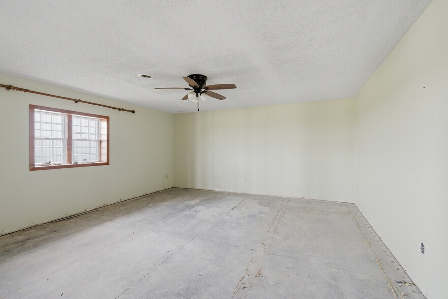 More Photos Of 10465 Elizas Rd, Saint George Horse Stables For Sale