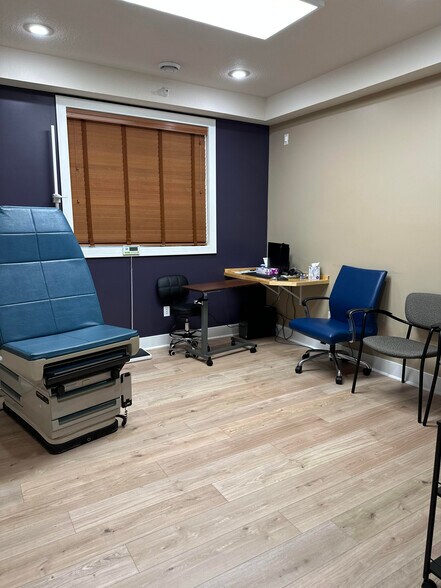 More Photos Of 11230-11238 86th Ave N, Maple Grove Coworking Space