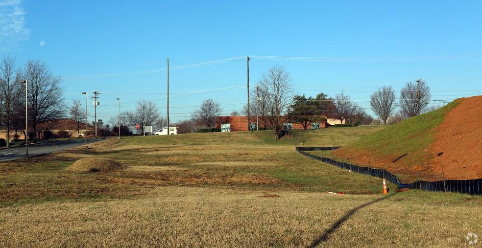 More Photos Of 2736 N Church St, Greensboro Land For Lease