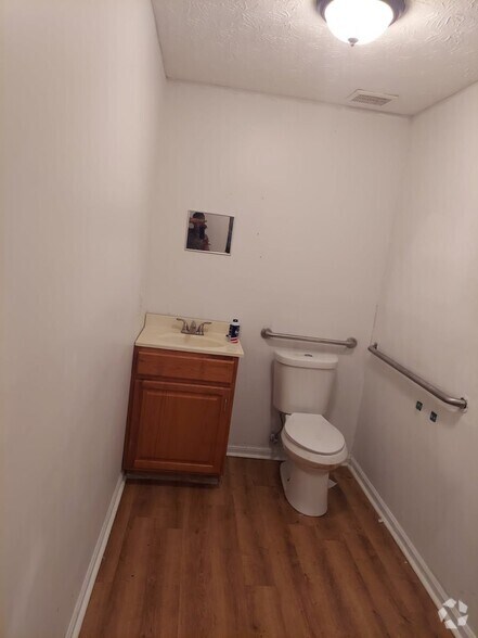 More Photos Of 6135 Petty St SW, Covington General Retail For Sale