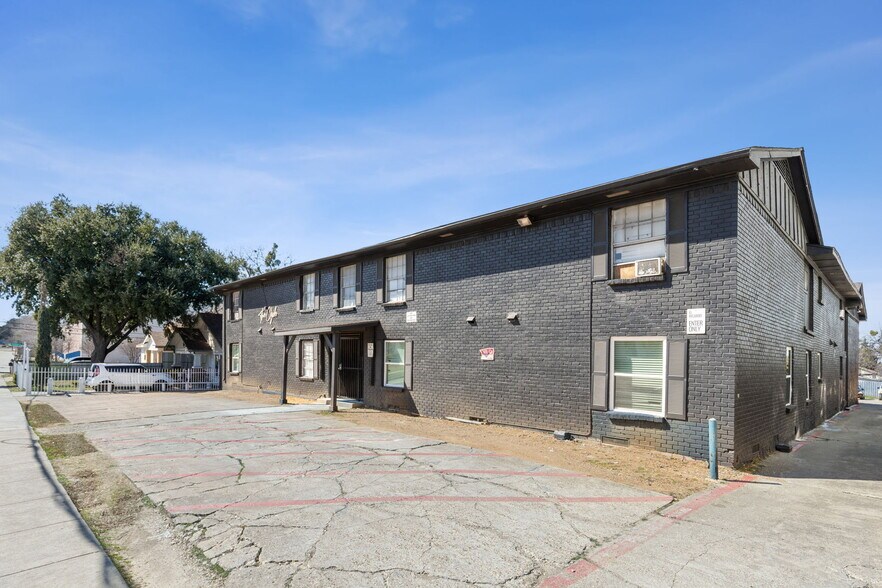 More Photos Of , Dallas Multifamily For Sale