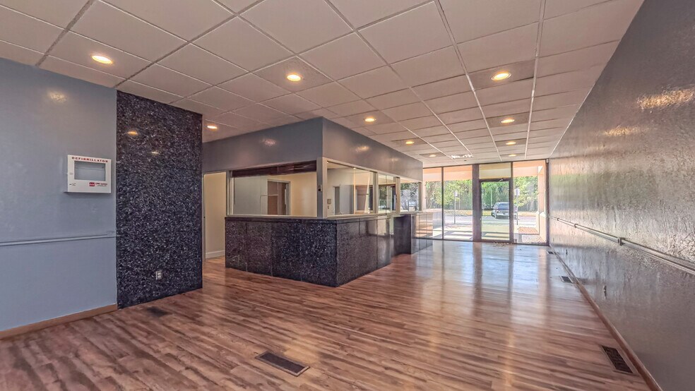 More Photos Of 6111 W Amarillo Blvd, Amarillo Medical For Sale