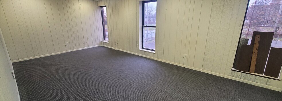More Photos Of 1120 Oak Hill Ave, Youngstown Warehouse For Sale