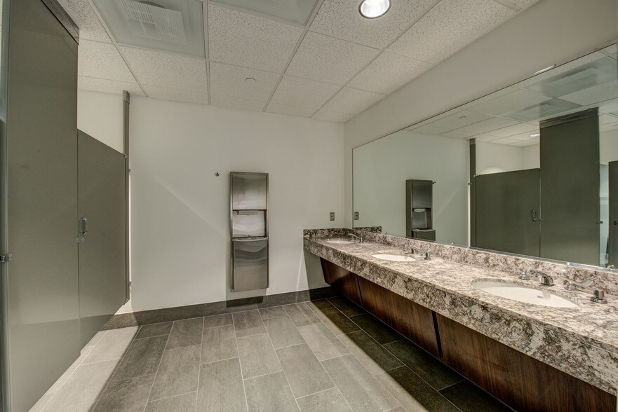 More Photos Of 3300 E Renner Rd, Richardson Office For Lease