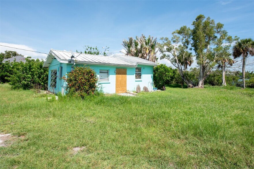 Primary Photo Of 1999 Placida Rd, Englewood Land For Sale