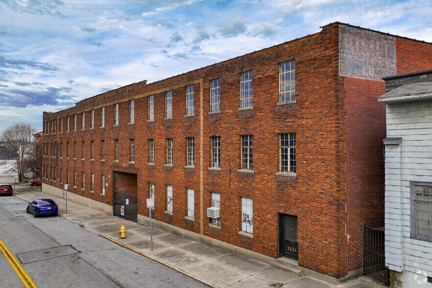 More Photos Of 2624 Colerain Ave, Cincinnati Warehouse For Lease