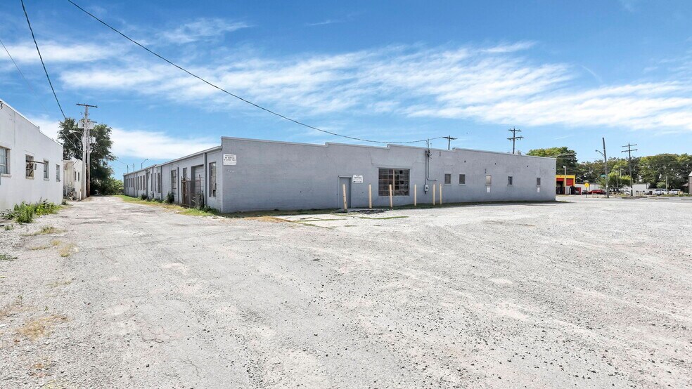 More Photos Of 2140 S High St, Columbus Storefront Retail Office For Lease