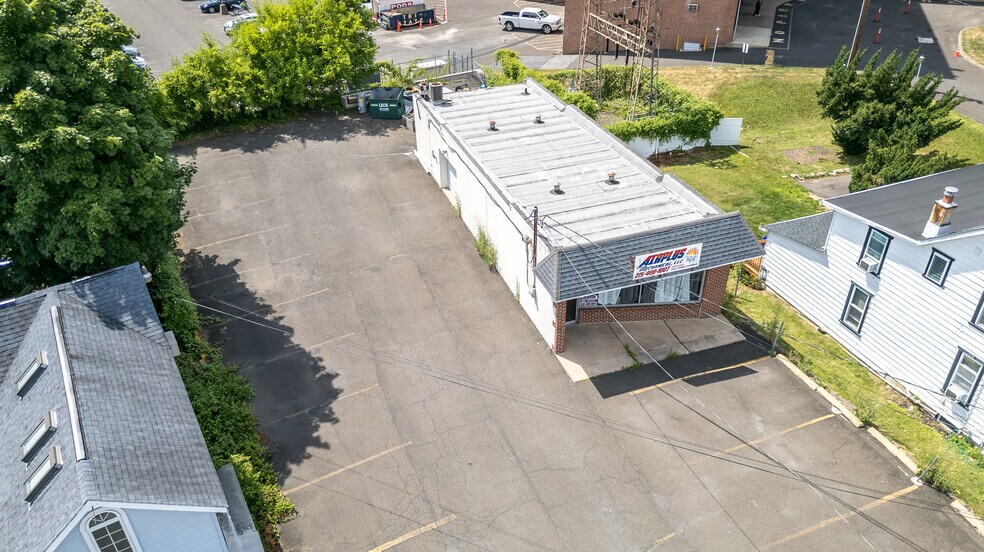 More Photos Of 42 Penn St, Hatboro Storefront For Sale