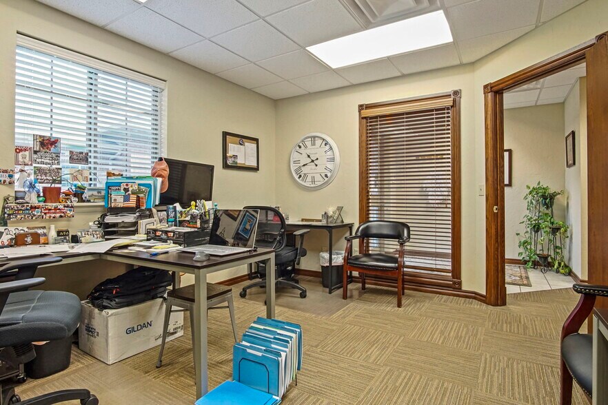 More Photos Of 1006 24th Ave NW, Norman Office For Sale
